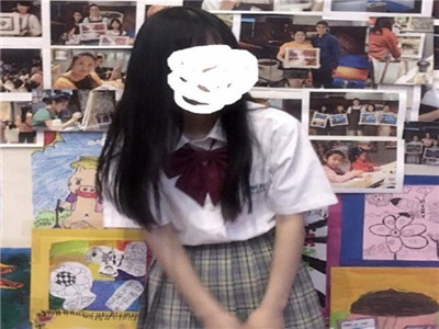 民工猎艳校花宿舍四女,校园惊魂，四女生遭遇骚扰！-1